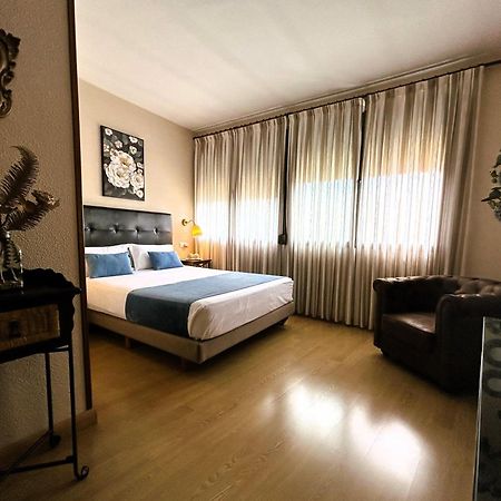 Hostal Rural Moratin Пастрана Экстерьер фото