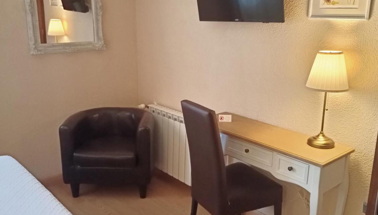 Hostal Rural Moratin Пастрана Экстерьер фото